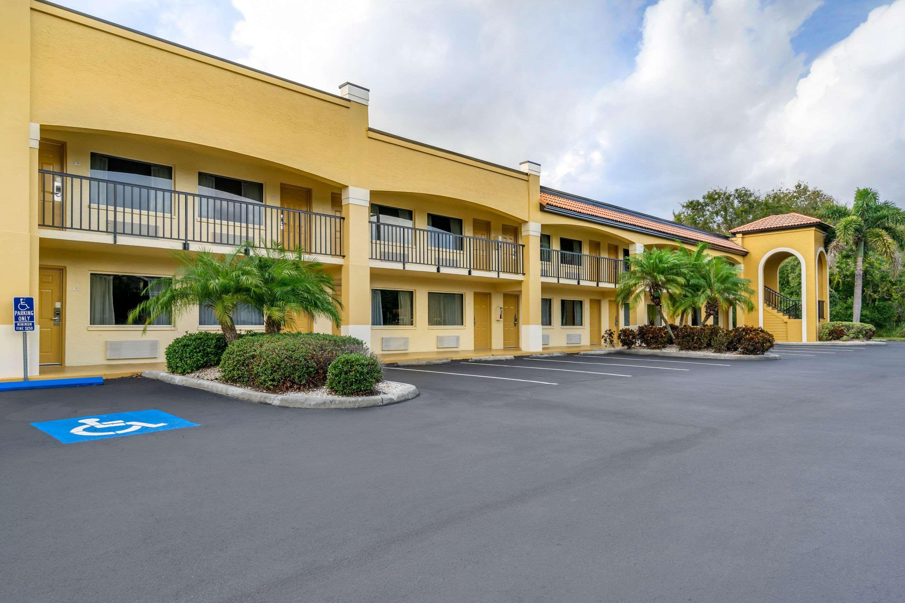 Comfort Inn Sun City Center - Ruskin - Tampa South מראה חיצוני תמונה