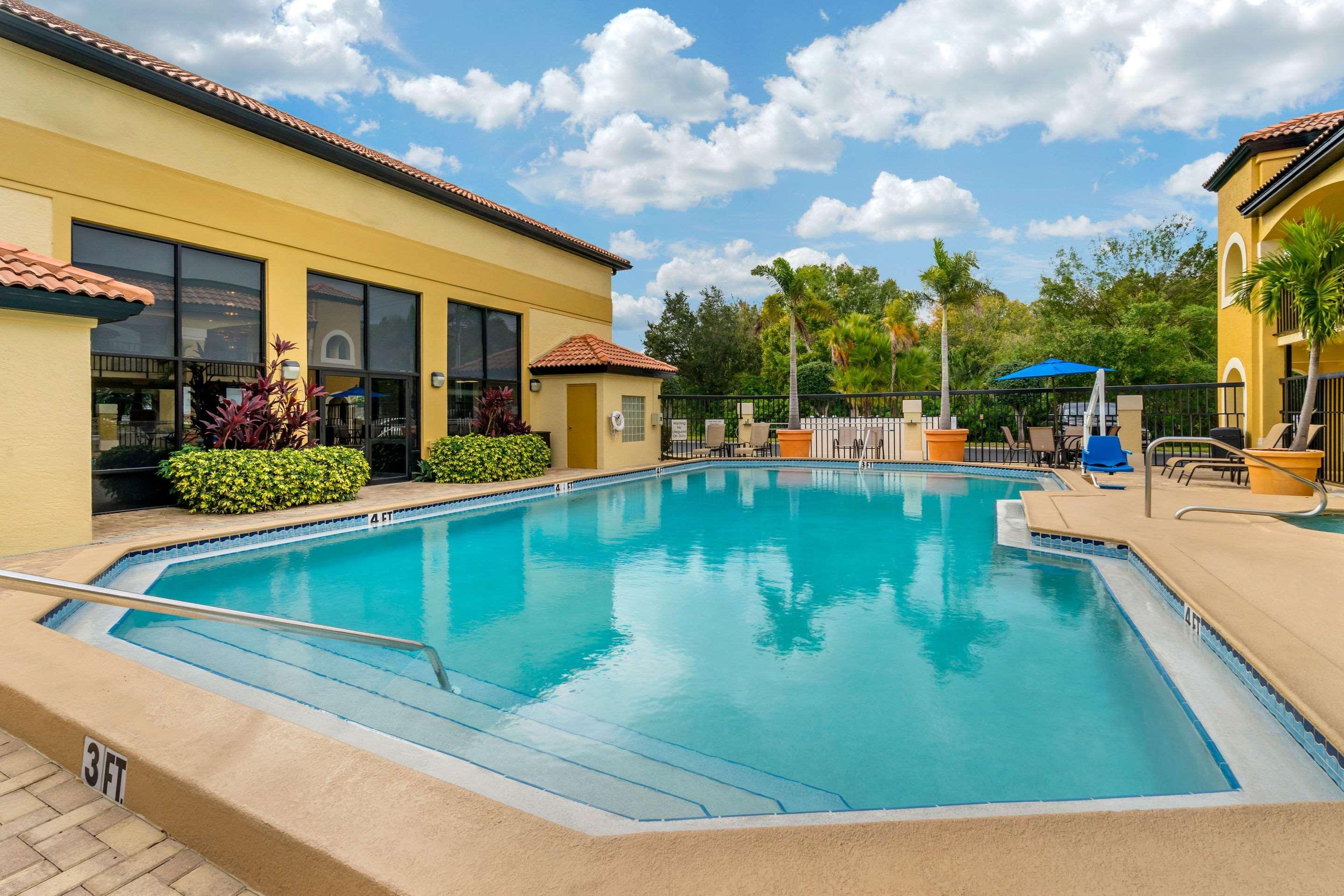 Comfort Inn Sun City Center - Ruskin - Tampa South מראה חיצוני תמונה